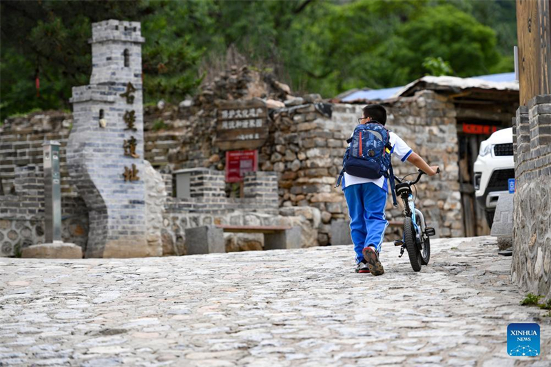 Dorf in Beijing entwickelt eine Tourismusindustrie auf Grundlage der Gro?en Mauer