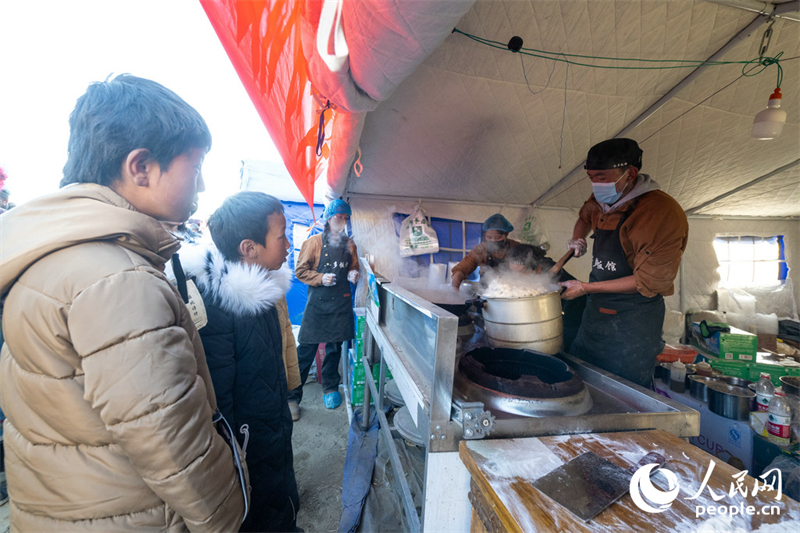 Erdbebenhilfe in Xizang geordnet angelaufen